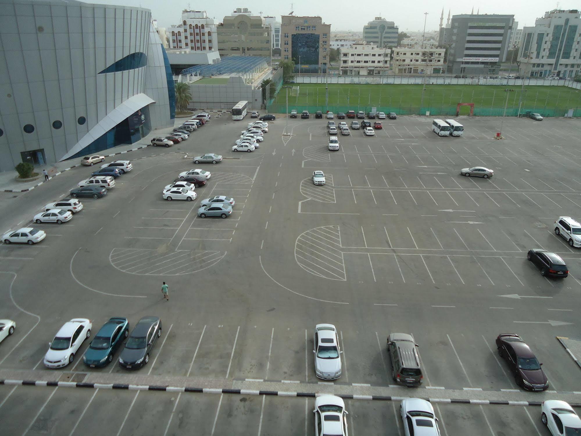 فندق نادي الجزيرة أبو ظبي المظهر الخارجي الصورة